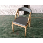 美食餐館鐵藝木紋扶手椅子